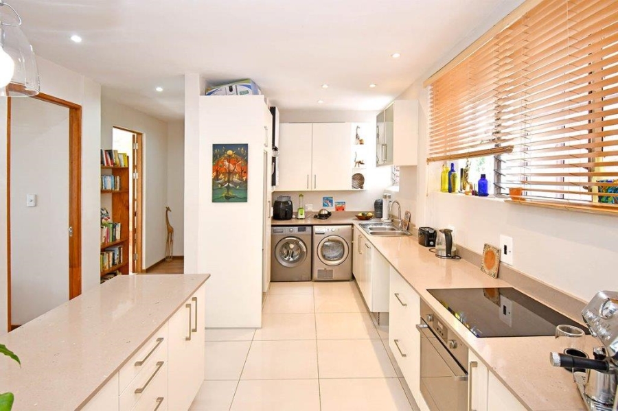 2 Bedroom Property for Sale in Inanda Gauteng