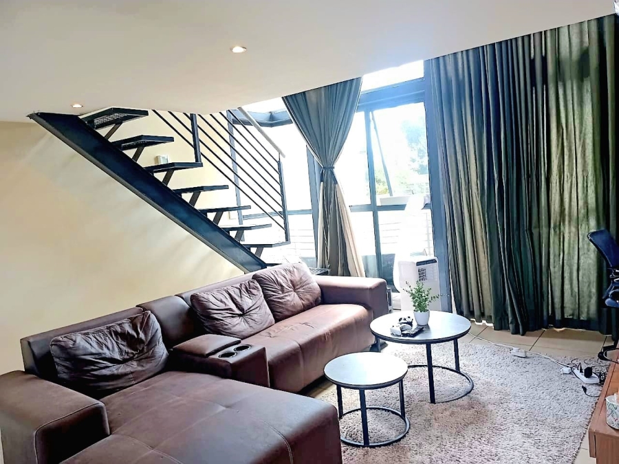 1 Bedroom Property for Sale in Rooihuiskraal North Gauteng