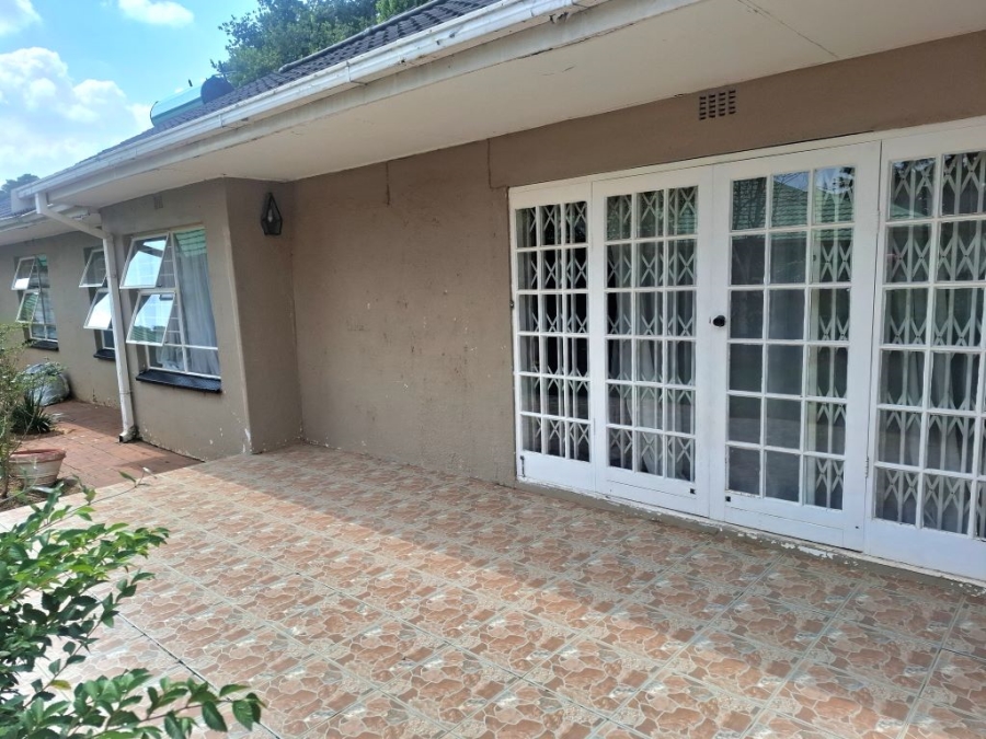 4 Bedroom Property for Sale in Westonaria Gauteng