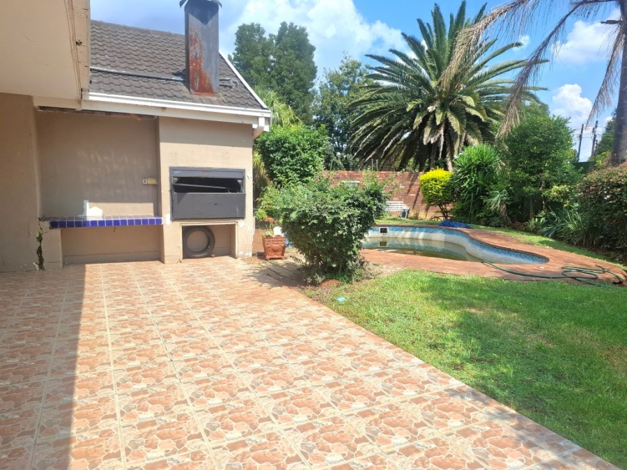 4 Bedroom Property for Sale in Westonaria Gauteng