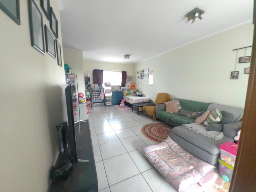 1 Bedroom Property for Sale in Hurlyvale Gauteng