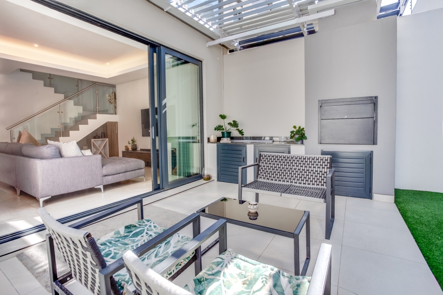 To Let 3 Bedroom Property for Rent in Bryanston Gauteng