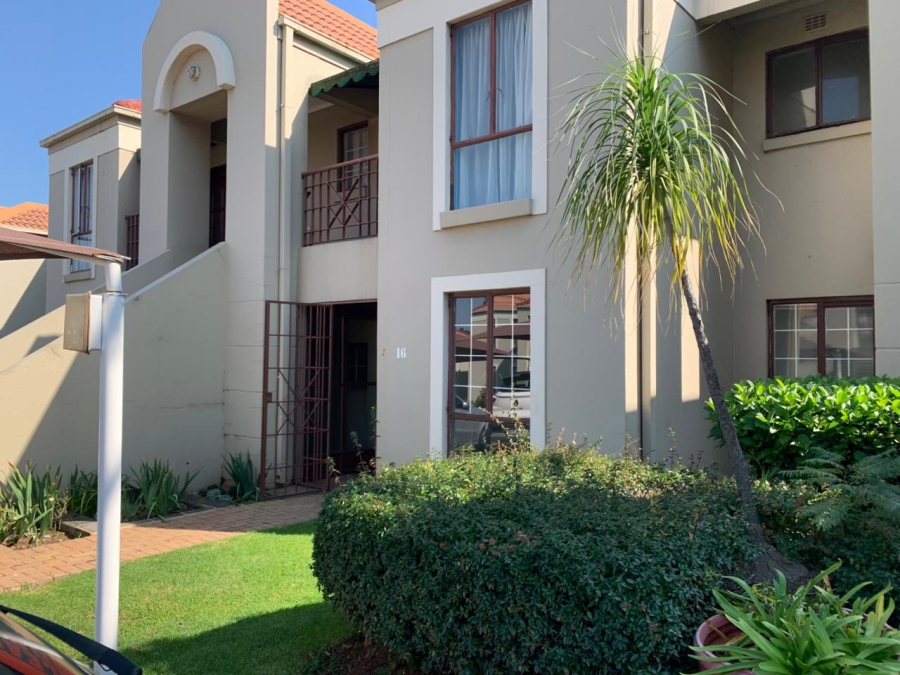 2 Bedroom Property for Sale in Oakdene Gauteng