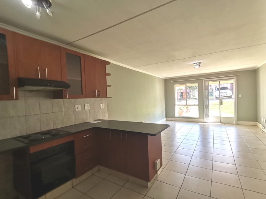 2 Bedroom Property for Sale in Oakdene Gauteng