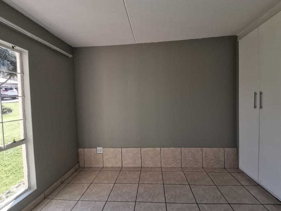 2 Bedroom Property for Sale in Oakdene Gauteng
