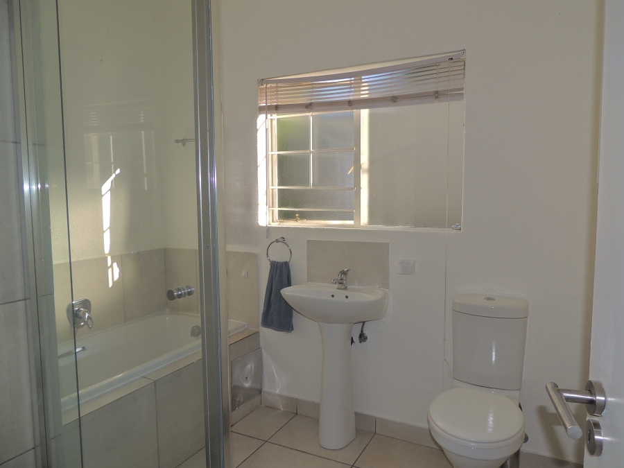 2 Bedroom Property for Sale in Amorosa Gauteng