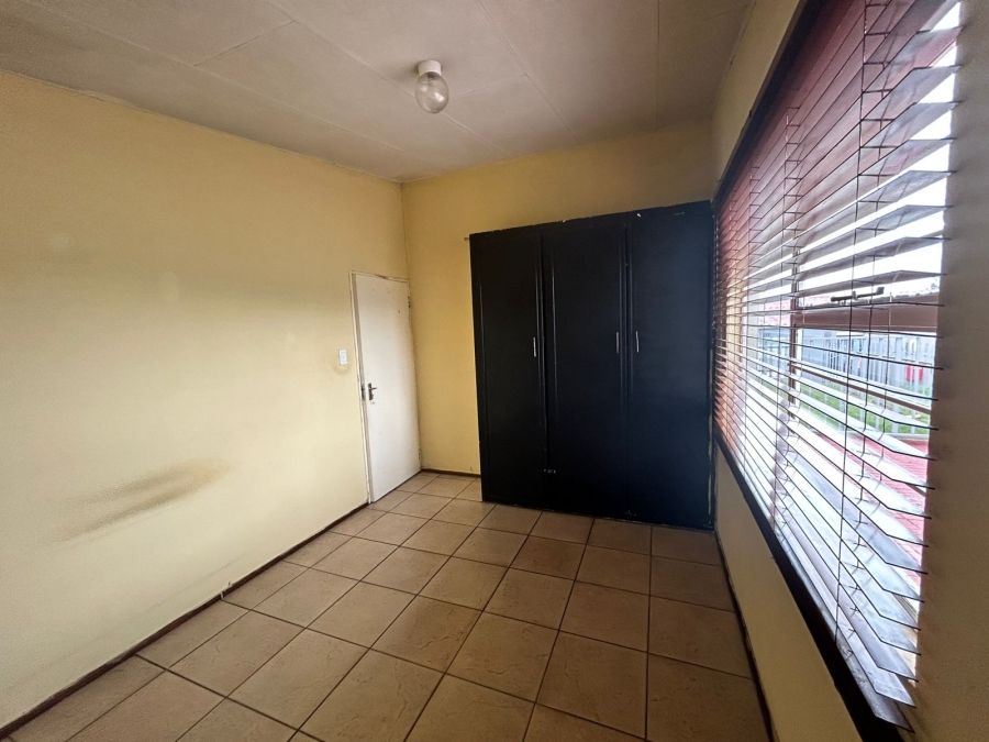 3 Bedroom Property for Sale in Ridgeway Gauteng