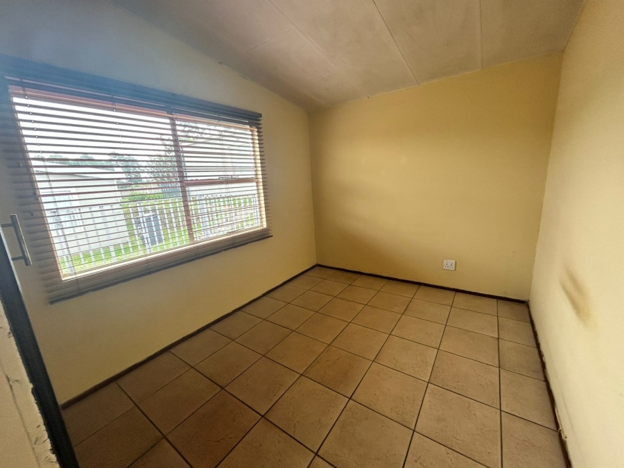 3 Bedroom Property for Sale in Ridgeway Gauteng