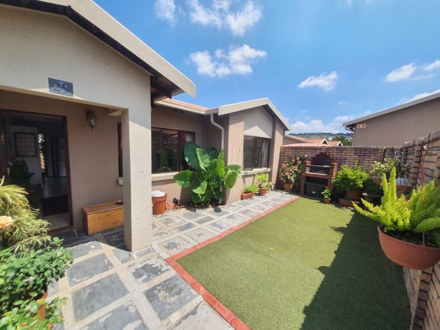 2 Bedroom Property for Sale in Meyersdal Gauteng