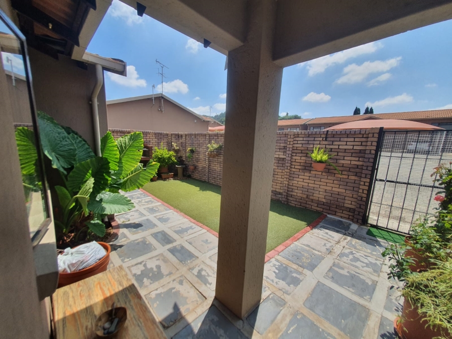 2 Bedroom Property for Sale in Meyersdal Gauteng