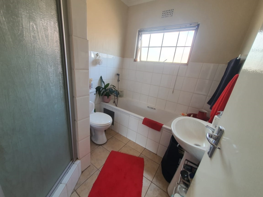 2 Bedroom Property for Sale in Meyersdal Gauteng