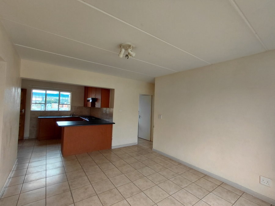 To Let 2 Bedroom Property for Rent in Fairland Gauteng