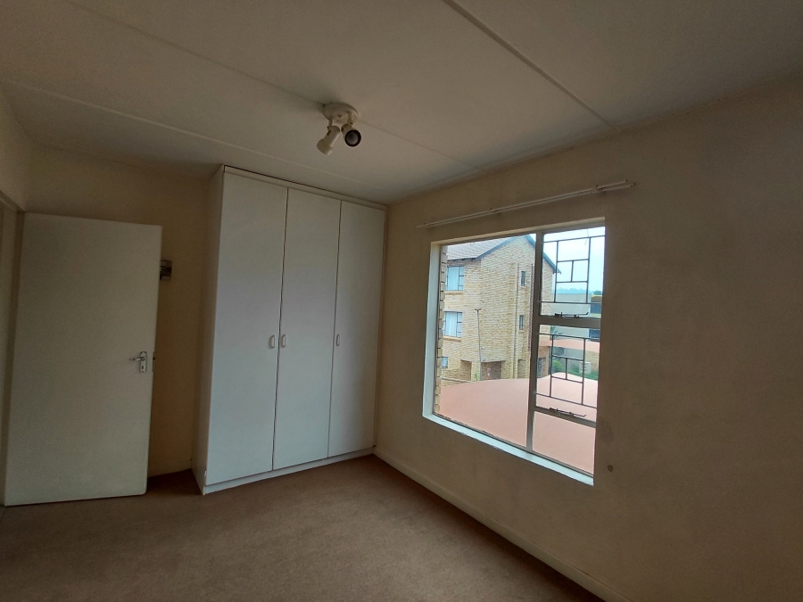 To Let 2 Bedroom Property for Rent in Fairland Gauteng