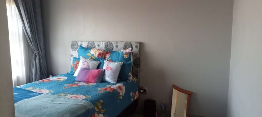 To Let 6 Bedroom Property for Rent in Riversdale Gauteng