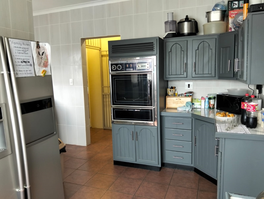 3 Bedroom Property for Sale in Birchleigh Gauteng