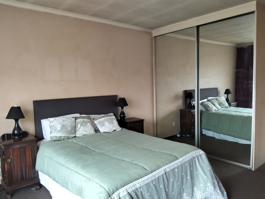 2 Bedroom Property for Sale in Birchleigh Gauteng