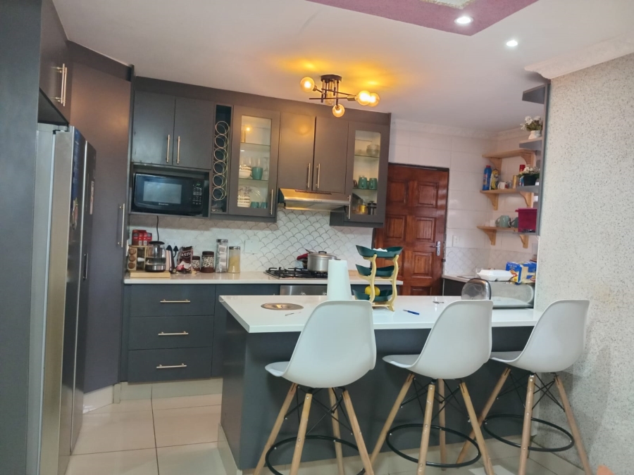 3 Bedroom Property for Sale in Dawn Park Gauteng