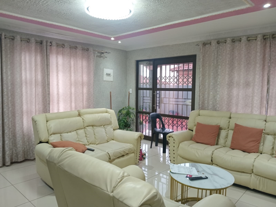 3 Bedroom Property for Sale in Dawn Park Gauteng