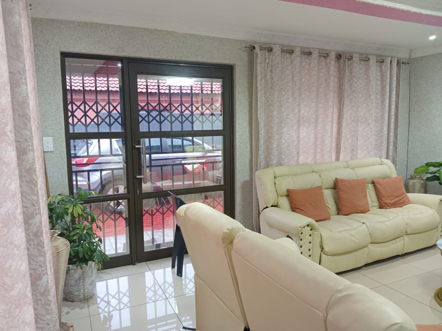 3 Bedroom Property for Sale in Dawn Park Gauteng