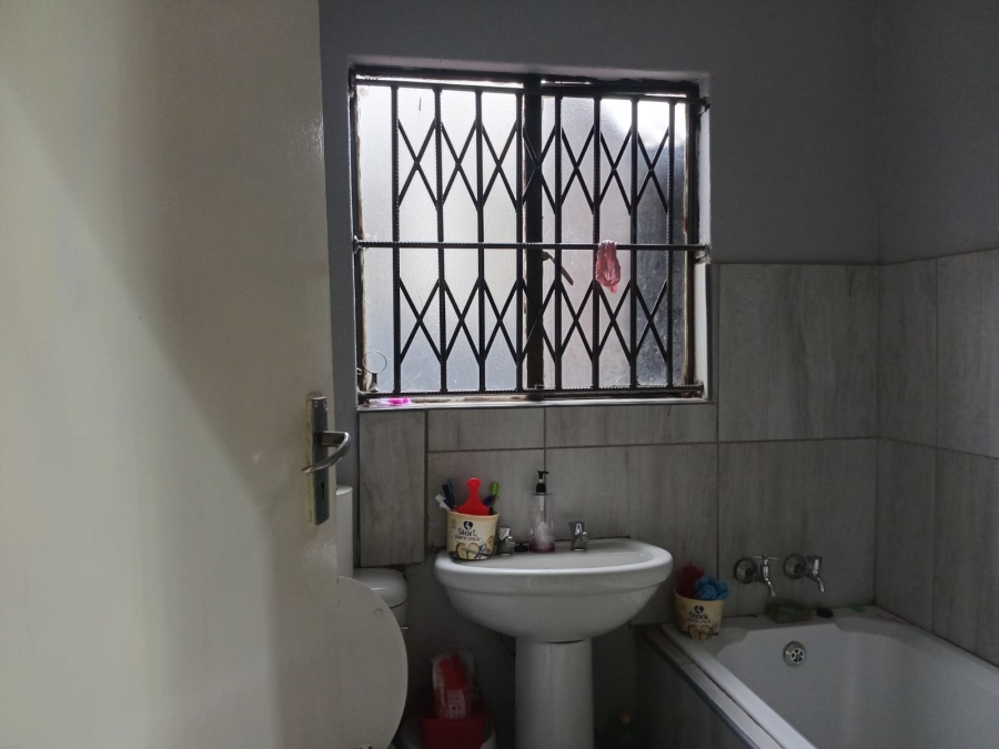 3 Bedroom Property for Sale in Dawn Park Gauteng