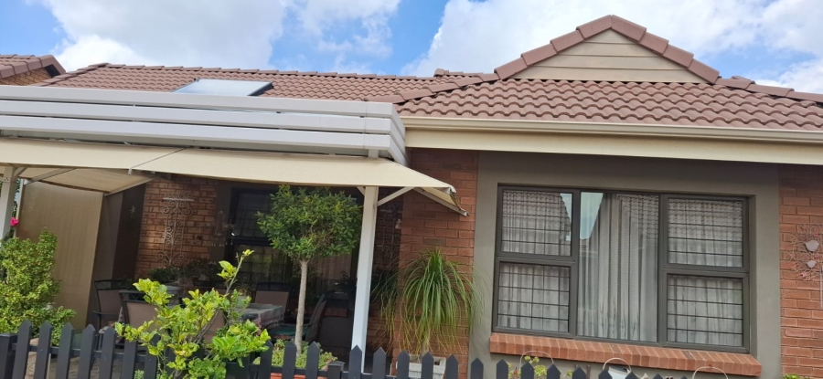 2 Bedroom Property for Sale in Brentwood Park AH Gauteng