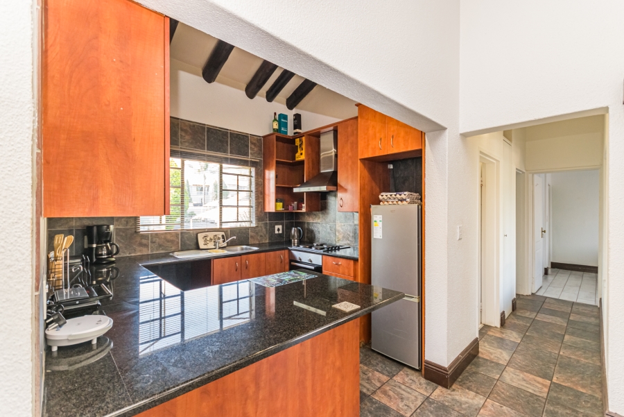 2 Bedroom Property for Sale in Lonehill Gauteng