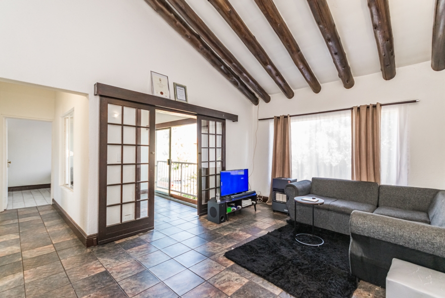 2 Bedroom Property for Sale in Lonehill Gauteng