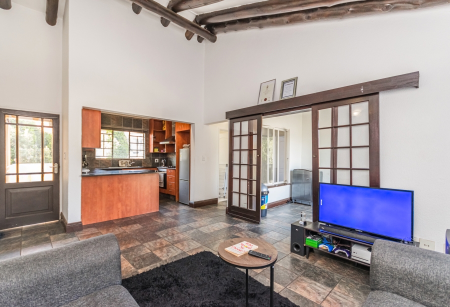 2 Bedroom Property for Sale in Lonehill Gauteng