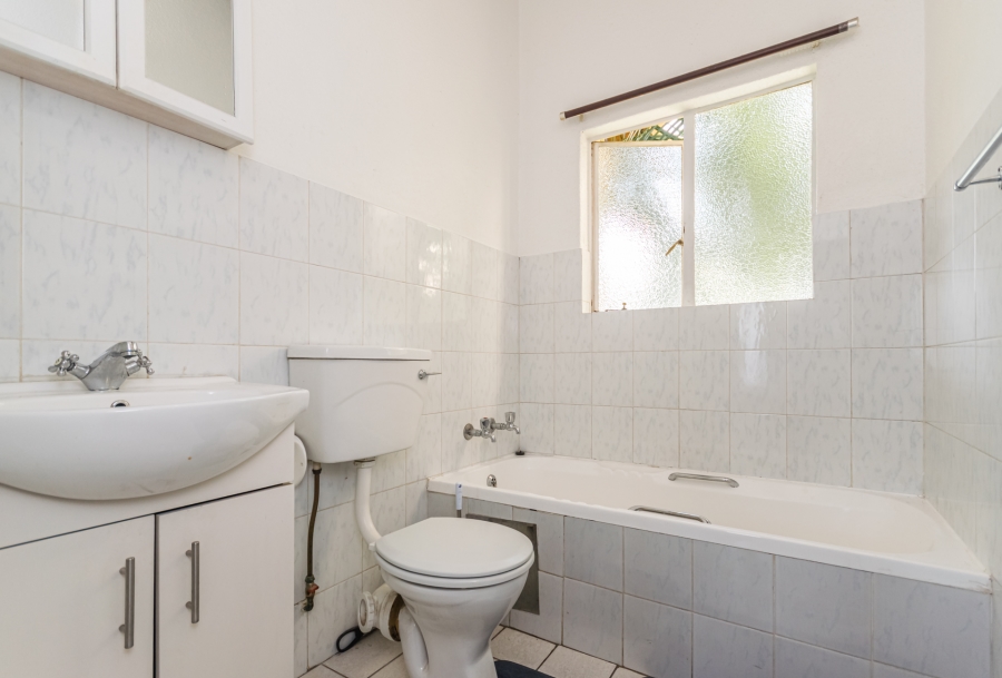 2 Bedroom Property for Sale in Lonehill Gauteng