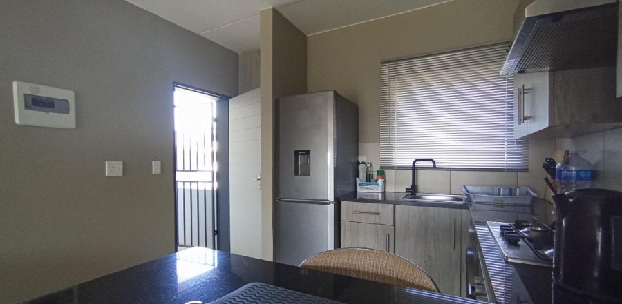 2 Bedroom Property for Sale in Glen Austin Gauteng