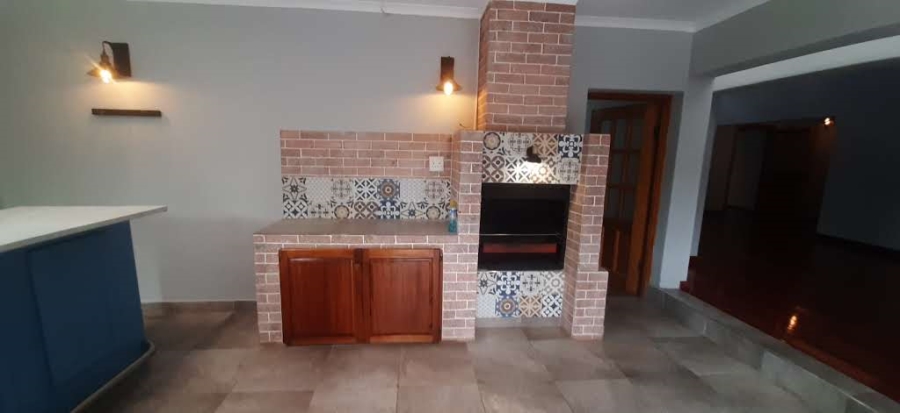 4 Bedroom Property for Sale in Glen Marais Gauteng