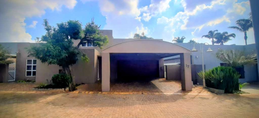 4 Bedroom Property for Sale in Glen Marais Gauteng