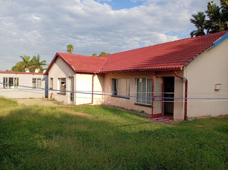 4 Bedroom Property for Sale in Pretoria North Gauteng