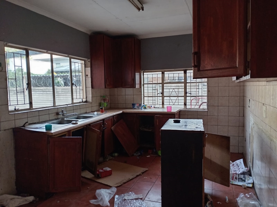 4 Bedroom Property for Sale in Pretoria North Gauteng