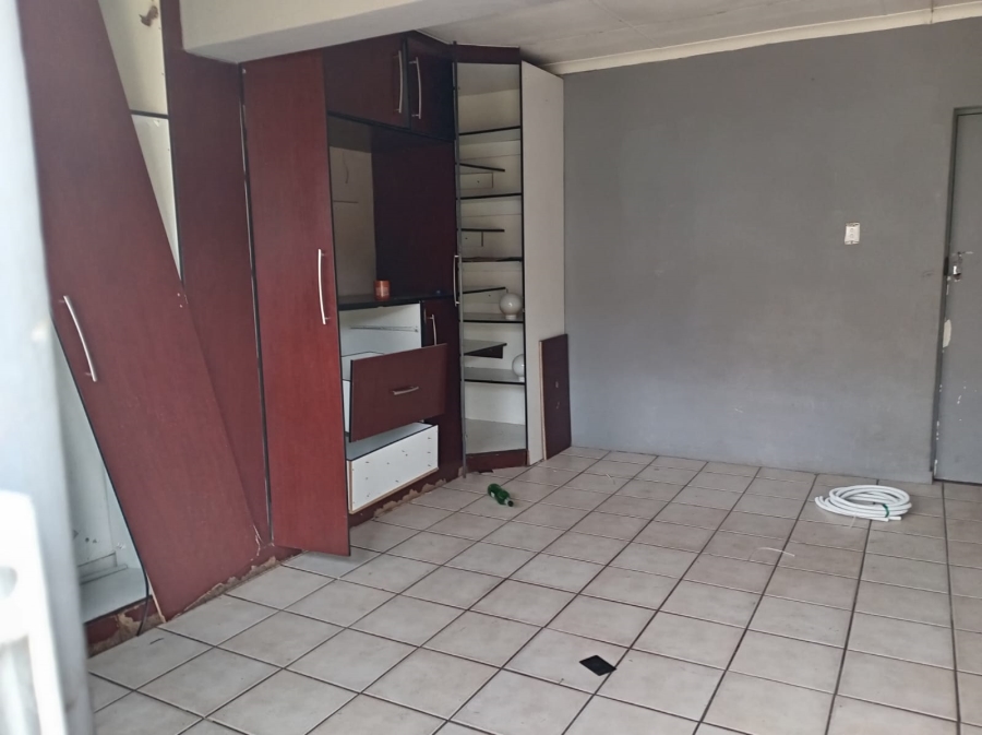 4 Bedroom Property for Sale in Pretoria North Gauteng