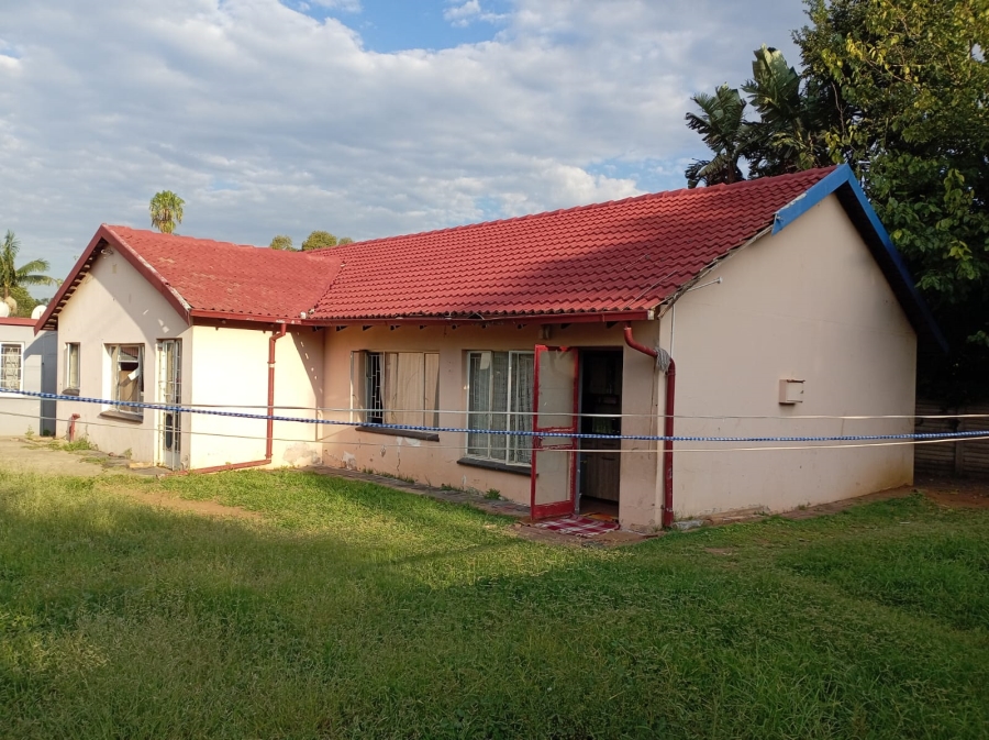 4 Bedroom Property for Sale in Pretoria North Gauteng