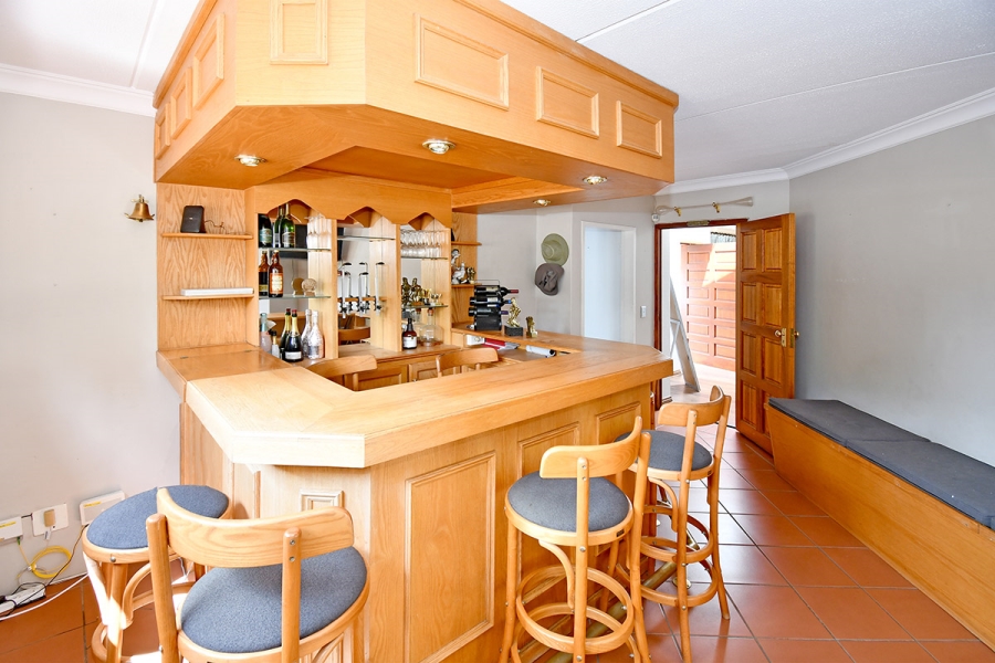 3 Bedroom Property for Sale in Beverley Gauteng