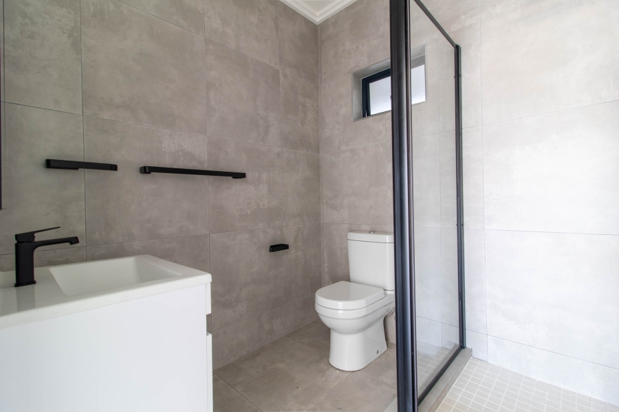 1 Bedroom Property for Sale in Chartwell Gauteng