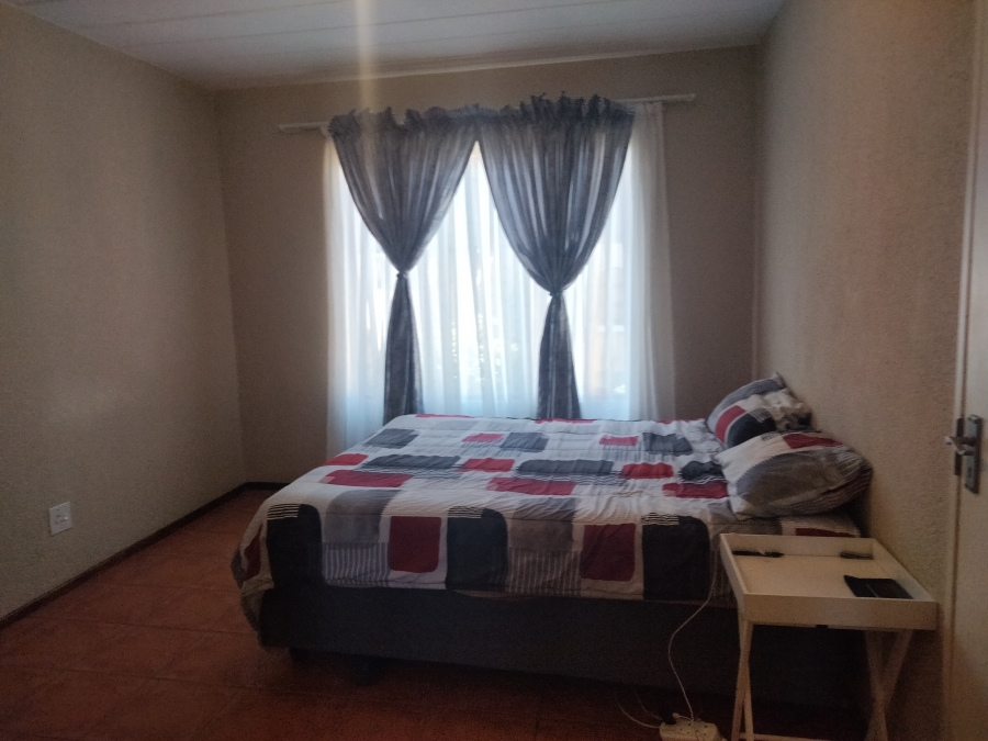 1 Bedroom Property for Sale in Sundowner Gauteng