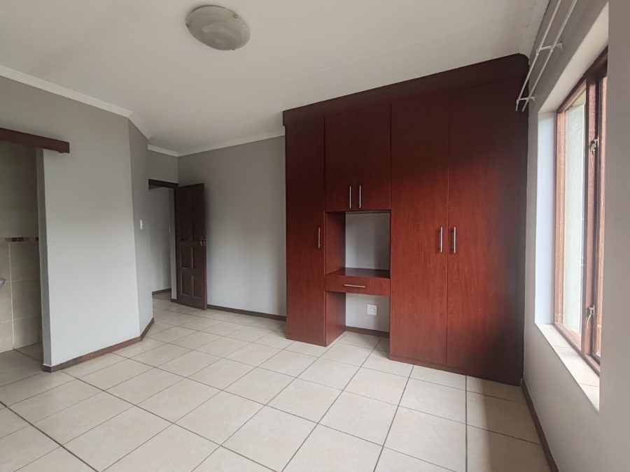 2 Bedroom Property for Sale in Kenleaf Gauteng