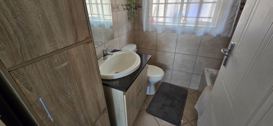 2 Bedroom Property for Sale in Montana Gauteng