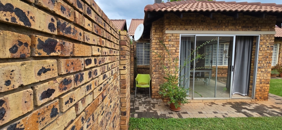 2 Bedroom Property for Sale in Montana Gauteng