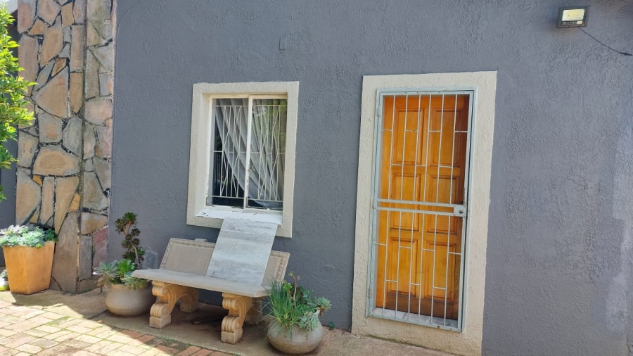 To Let 3 Bedroom Property for Rent in Dal Fouche Gauteng