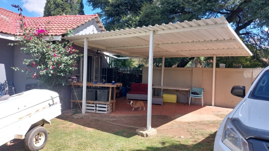 To Let 3 Bedroom Property for Rent in Dal Fouche Gauteng