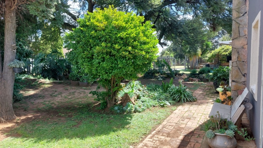 To Let 3 Bedroom Property for Rent in Dal Fouche Gauteng