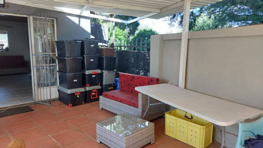 To Let 3 Bedroom Property for Rent in Dal Fouche Gauteng