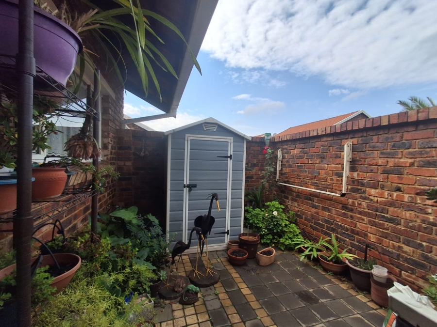 2 Bedroom Property for Sale in Riversdale Gauteng