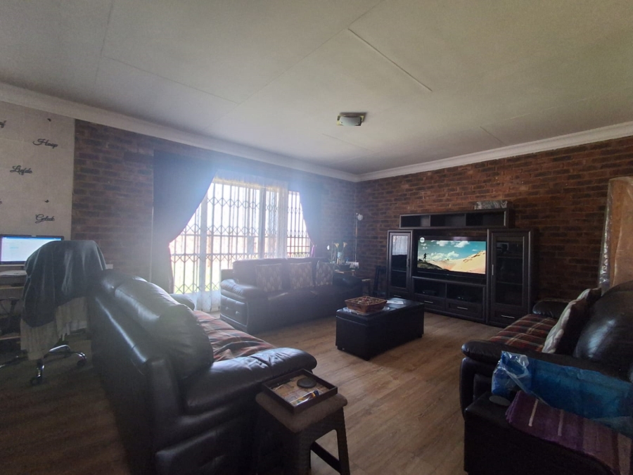 2 Bedroom Property for Sale in Riversdale Gauteng