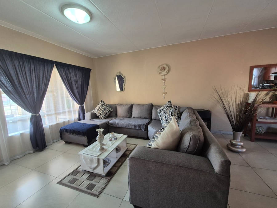 2 Bedroom Property for Sale in Vanderbijlpark SE 2 Gauteng