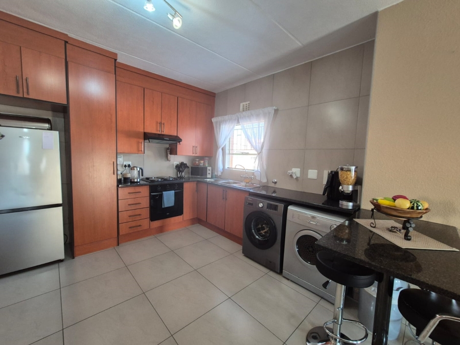 2 Bedroom Property for Sale in Vanderbijlpark SE 2 Gauteng